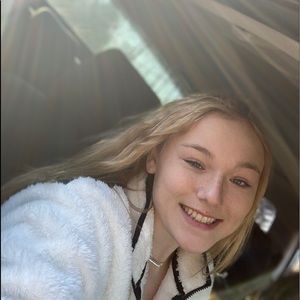 Meet your Posher, Krista